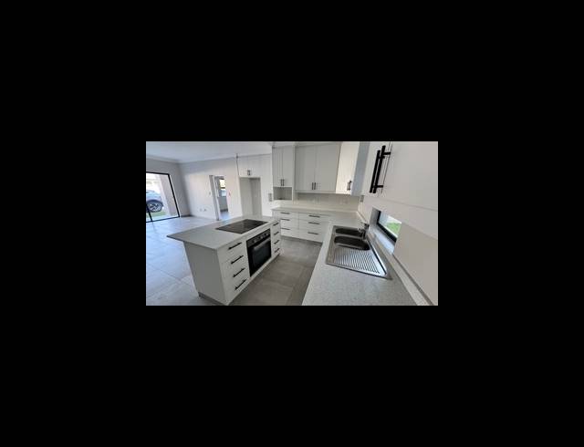 2 BEDROOM GATED ESTATE TO LET IN WYEBANK